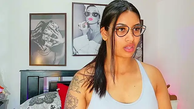 loretahorny online show from 02-18-26, 01:40