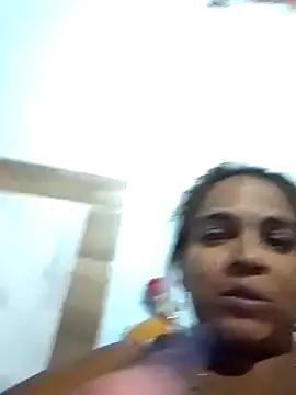 Snapshot of Teresa_mm chatting on 10-24-25, 01:03 Teresa mm online show from 10-24-25, 01:03