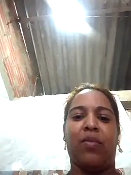 Snapshot of Teresa_mm chatting on 10-28-25, 02:20 Teresa mm online show from 10-28-25, 02:20