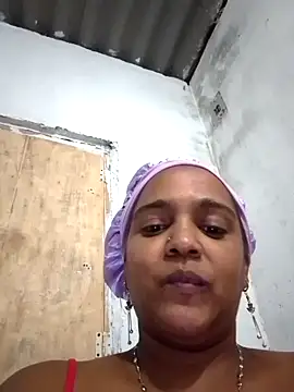 Snapshot of Teresa_mm chatting on 11-22-25, 02:43 Teresa mm online show from 11-22-25, 02:43