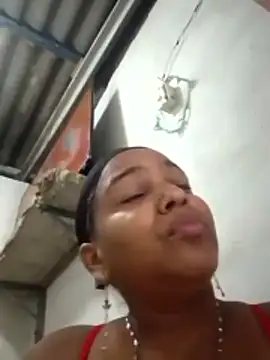 Snapshot of Teresa_mm chatting on 12-01-25, 01:05 Teresa mm online show from 12-01-25, 01:05