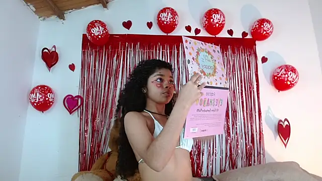 lucie petite online show from 02-13-25, 09:38