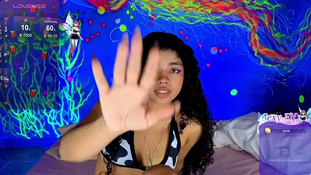 lucie petite online show from 01-07-26, 06:32