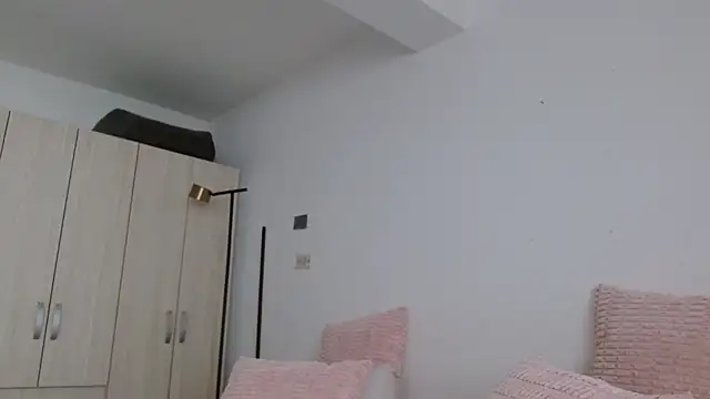 Andrewine89 online show from 11-09-25, 09:02