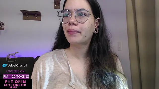 crystalll room online show from 10-19-25, 06:47