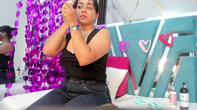 miilaklum online show from 02-19-25, 06:43