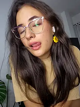 Snapshot of baaby-miiaa chatting on 01-25-25, 02:58 baaby-miiaa online show from 01-25-25, 02:58