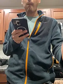 Snapshot of PerroDemonioHot chatting on 03-23-25, 04:05 PerroDemonioHot online show from 03-23-25, 04:05