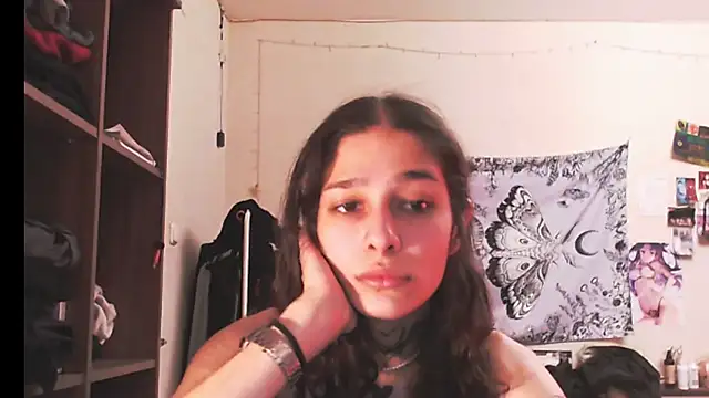 Snapshot of mollyEXD chatting on 09-26-25, 08:13 mollyEXD online show from 09-26-25, 08:13