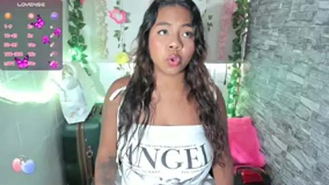 naty jhonsom  online show from 12-04-25, 09:12