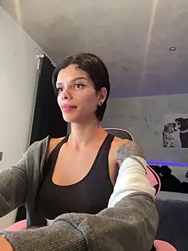 Rosariolovex online show from 02-21-25, 11:44