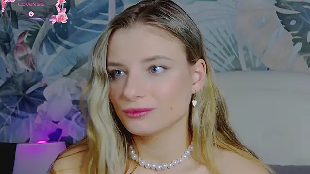 LanaSparks online show from 03-07-25, 11:40