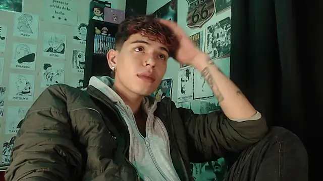 Snapshot of Mickey_Magic chatting on 03-19-25, 07:51 Mickey Magic online show from 03-19-25, 07:51