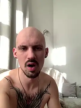 AssHunter4k online show from 03-03-25, 01:20