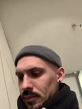 AssHunter4k online show from 03-04-25, 09:29