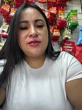 Snapshot of Miia_Jazmin chatting on 03-15-26, 04:13 Miia Jazmin online show from 03-15-26, 04:13