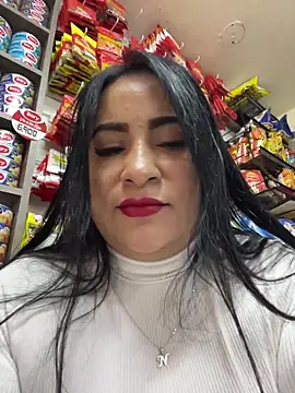 Snapshot of Miia_Jazmin chatting on 04-08-26, 12:27 Miia Jazmin online show from 04-08-26, 12:27