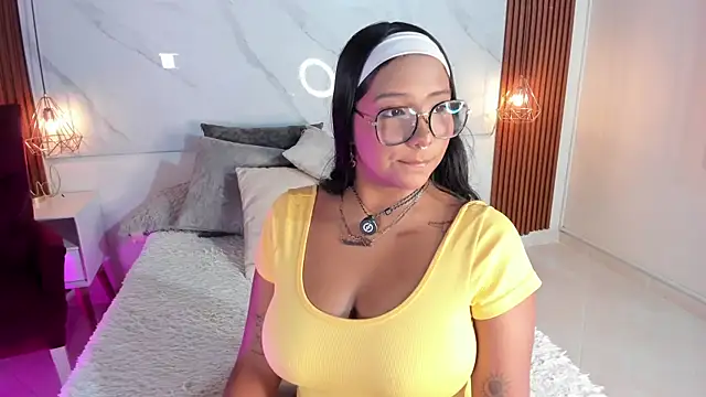 Snapshot of isabella_zc chatting on 04-28-26, 03:50 isabella zc online show from 04-28-26, 03:50