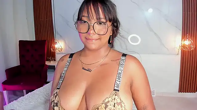 Snapshot of isabella_zc chatting on 04-30-26, 09:30 isabella zc online show from 04-30-26, 09:30
