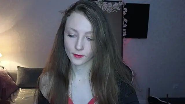 Snapshot of Sweeet_Lilit chatting on 03-13-25, 11:16 Sweeet Lilit online show from 03-13-25, 11:16