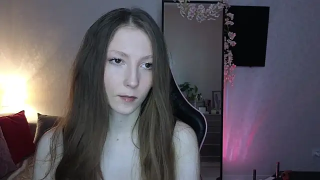 Snapshot of Sweeet_Lilit chatting on 03-18-25, 10:37 Sweeet Lilit online show from 03-18-25, 10:37