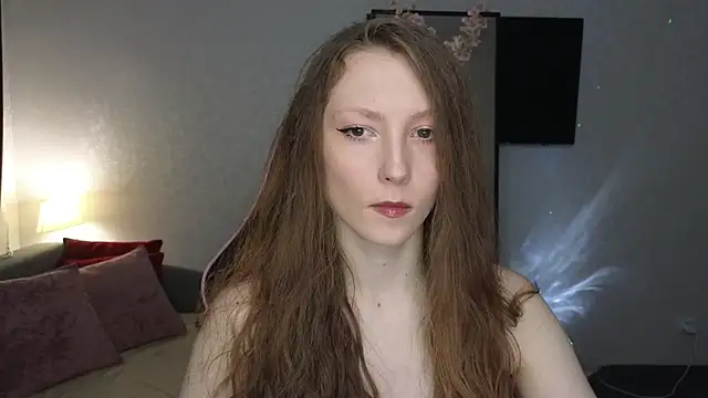 Snapshot of Sweeet_Lilit chatting on 09-18-25, 08:44 Sweeet Lilit online show from 09-18-25, 08:44