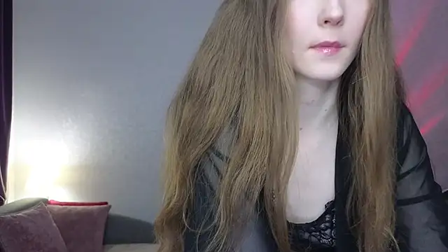 Snapshot of Sweeet_Lilit chatting on 09-28-25, 09:31 Sweeet Lilit online show from 09-28-25, 09:31