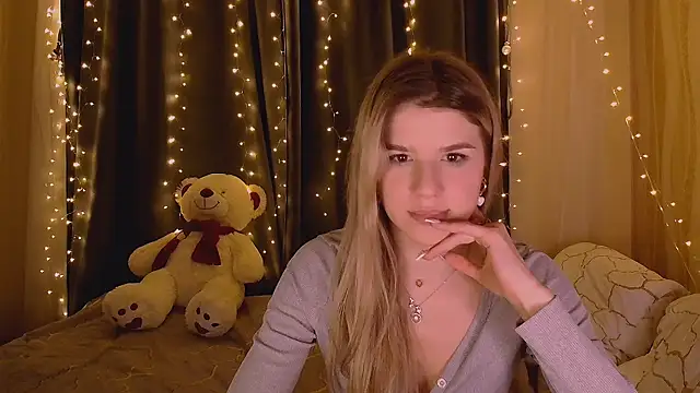 Snapshot of Melissa_smith_ chatting on 02-20-26, 01:35 Melissa smith online show from 02-20-26, 01:35