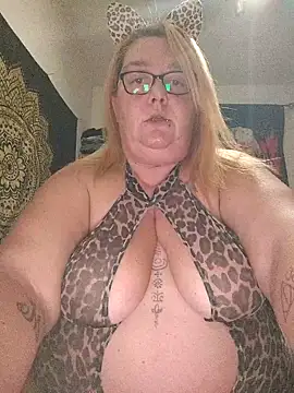 Snapshot of diosacurvy1984 chatting on 11-09-25, 04:49 diosacurvy1984 online show from 11-09-25, 04:49