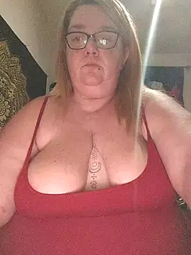 Snapshot of diosacurvy1984 chatting on 11-14-25, 10:51 diosacurvy1984 online show from 11-14-25, 10:51