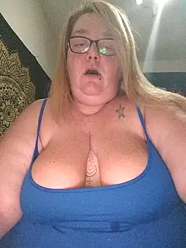 Snapshot of diosacurvy1984 chatting on 11-18-25, 11:15 diosacurvy1984 online show from 11-18-25, 11:15