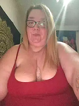 Snapshot of diosacurvy1984 chatting on 11-19-25, 11:27 diosacurvy1984 online show from 11-19-25, 11:27