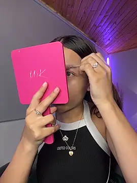 Snapshot of Sofia18_pinkk chatting on 02-23-26, 09:56 Sofia18 pinkk online show from 02-23-26, 09:56