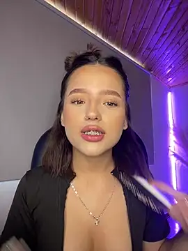 Sofia18 pinkk online show from 03-13-26, 07:53