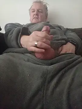 Paolo7619 online show from 10-29-25, 08:27