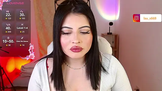 Snapshot of isabella1616 chatting on 09-26-25, 02:26 isabella1616 online show from 09-26-25, 02:26