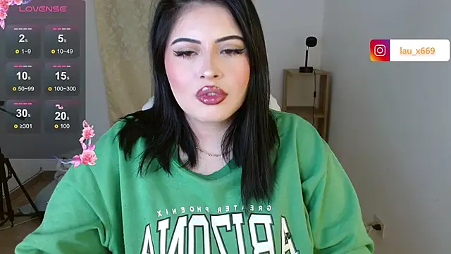 Snapshot of isabella1616 chatting on 09-28-25, 04:07 isabella1616 online show from 09-28-25, 04:07