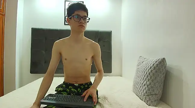 wolfandsky online show from 01-30-25, 03:08