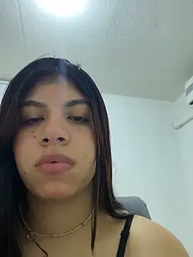 AmandaBrooks 18 online show from 04-19-26, 04:12