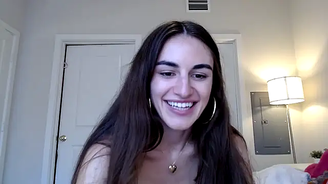 Snapshot of graciesmith27 chatting on 03-11-25, 10:53 graciesmith27 online show from 03-11-25, 10:53