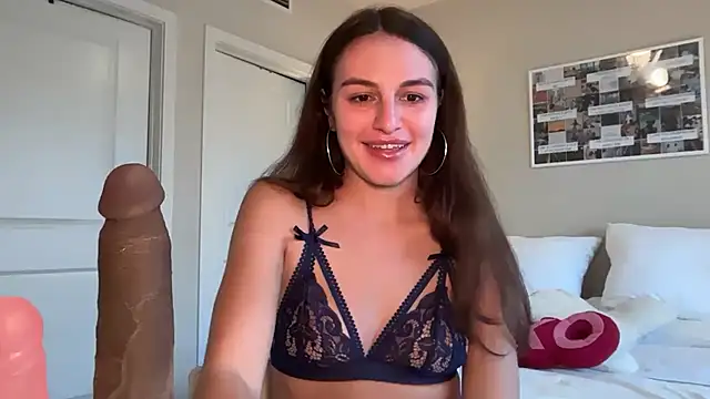 Snapshot of graciesmith27 chatting on 10-15-25, 07:25 graciesmith27 online show from 10-15-25, 07:25