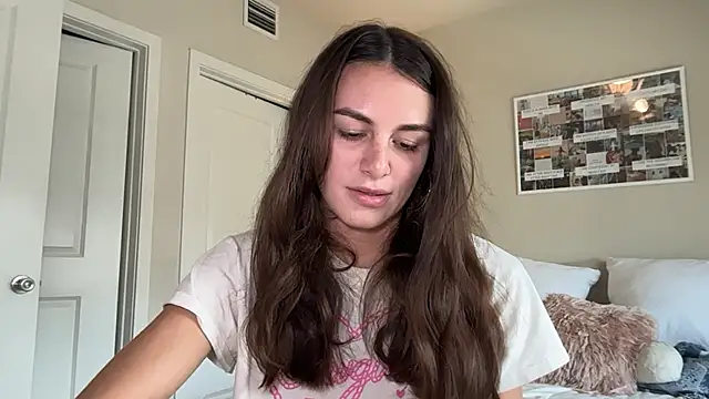 Snapshot of graciesmith27 chatting on 07-01-26, 06:51 graciesmith27 online show from 07-01-26, 06:51