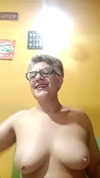 ilonna2025 online show from 02-08-25, 12:38