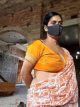 Snapshot of Sexybhabhi569 chatting on 09-10-25, 02:44 Sexybhabhi569 online show from 09-10-25, 02:44