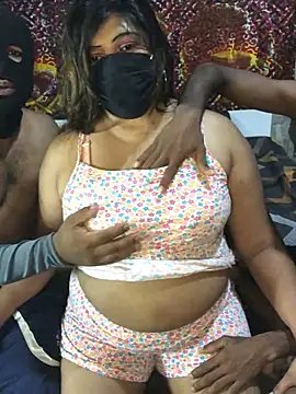 Snapshot of Lovely_WINDI chatting on 03-12-25, 09:23 Lovely WINDI online show from 03-12-25, 09:23