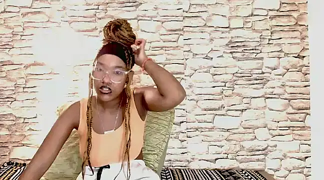 EroticSexyPrada online show from 02-25-25, 04:24