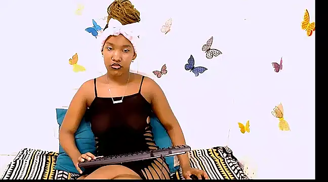 EroticSexyPrada online show from 03-06-25, 04:38