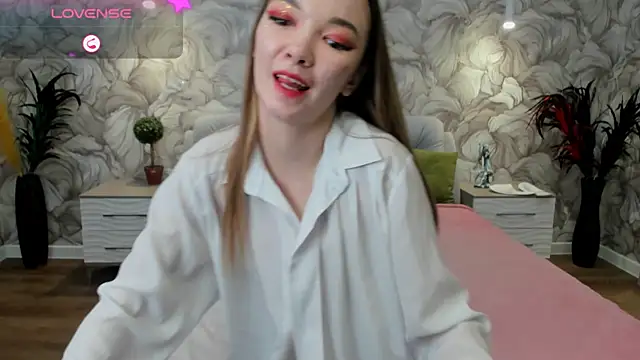 SusannJohnson online show from 03-12-25, 02:34