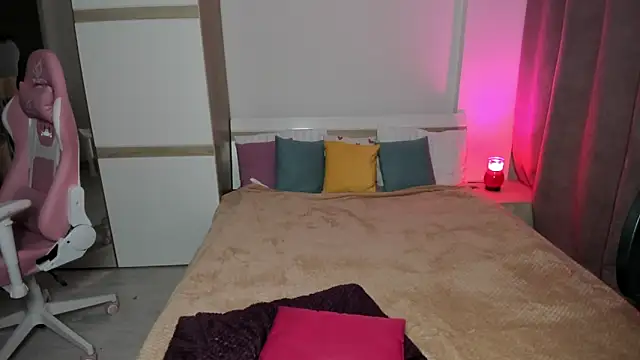 Snapshot of Poppy_sunshine chatting on 01-17-25, 01:13 Poppy sunshine online show from 01-17-25, 01:13