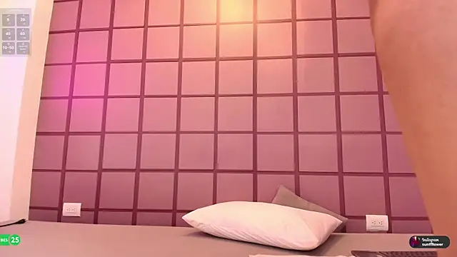 LissMonroe online show from 12-18-25, 10:43